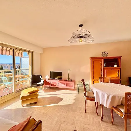 T3 Piscine, Parking, Proche Des Plages Apartman *