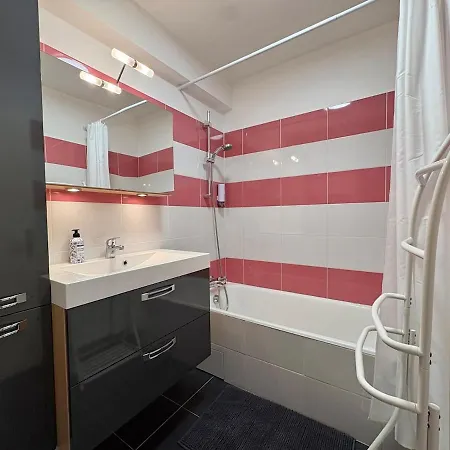 Apartamento T3 Piscine, Parking, Proche Des Plages